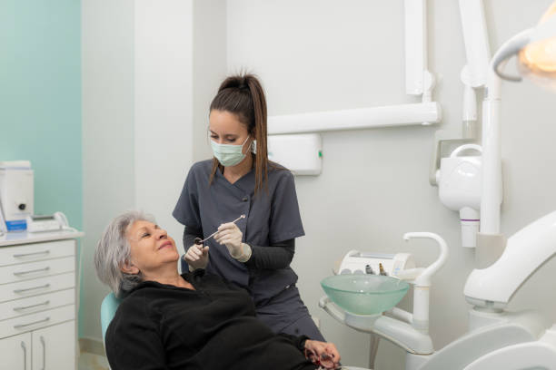 Best Emergency Tooth Extraction  in South Monrovia Island, CA